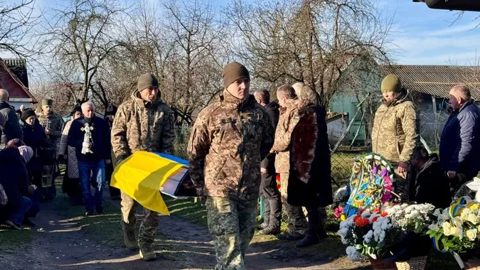 На Волині попрощалися із загиблим у ДТП прикордонником Романом Пасальським (фото)