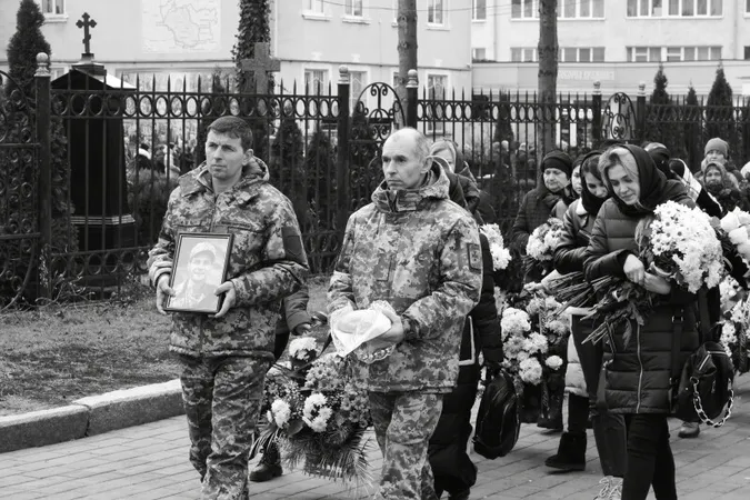 У Луцьку попрощалися із загиблим під Соледаром Вадимом Гошком (фото, відео)