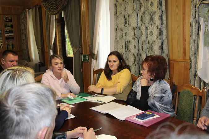 Працювати по-новому: заклади культури Підгайцівської громади змінюють вектор діяльності через війну (фото)
