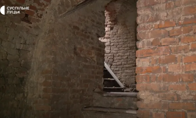 У Луцьку дослідили нововідкриті крипти в соборі Святої Трійці (фото, відео)