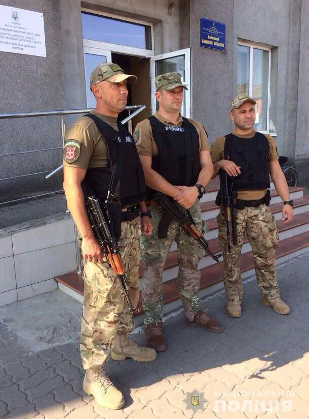 Вибори на Волині охороняє понад тисяча поліцейських (фото)