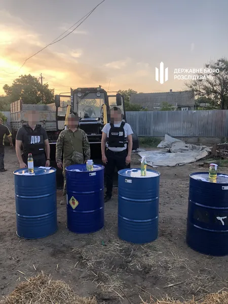 На Одещині командир взводу частини ППО продав 20 тонн стратегічного палива (фото)