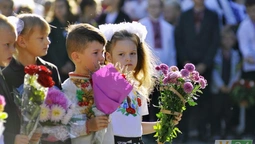 Луцька школа в День знань отримала подарунки 