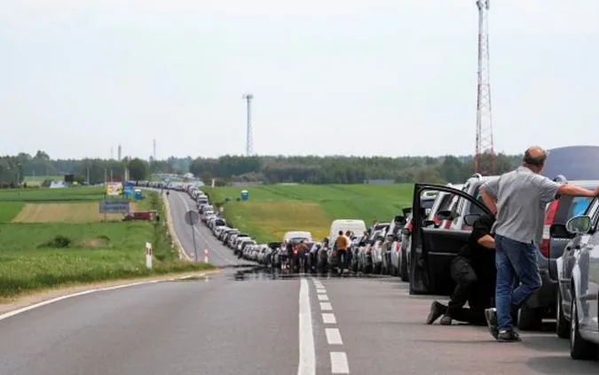 Коли волинянам найкраще їхати на Світязь, щоб уникнути кілометрових заторів
