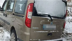 У Луцькому районі Fiat злетів у кювет – постраждали дві жінки (фото)