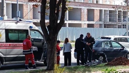 У Луцьку біля літака автомобіль збив жінку на велосипеді (фото)