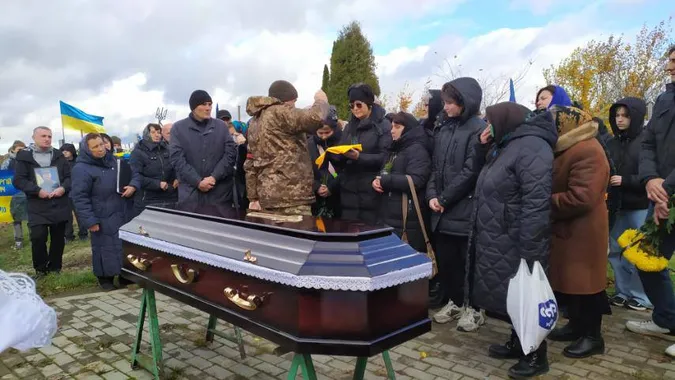 У Луцькому районі попрощалися із загиблим воїном Сергієм Кухарчуком (фото)