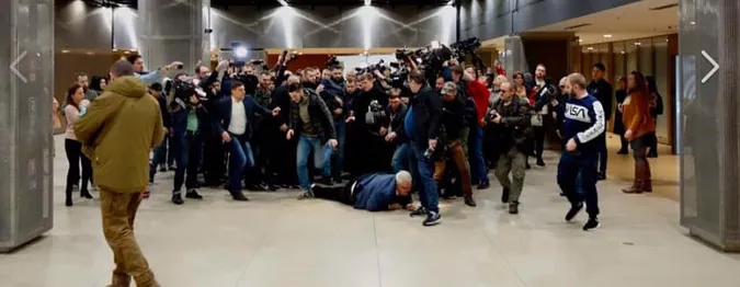 Ветерани «Азова» збили з ніг радника секретаря РНБО Сивохо (відео)