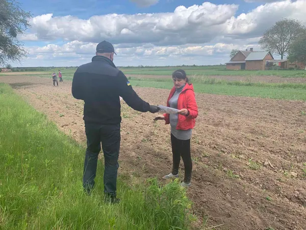 Рятувальники розповіли громадянам про правила пожежної безпеки в побуті (фото)