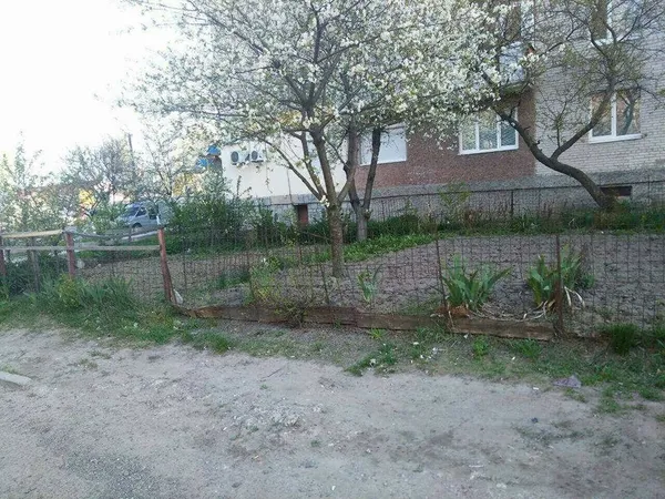 Ні дня без демонтажів: у Луцьку знову знесли паркани (фото)