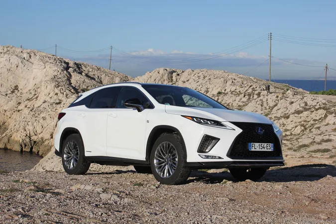 У Луцьку викрали Lexus