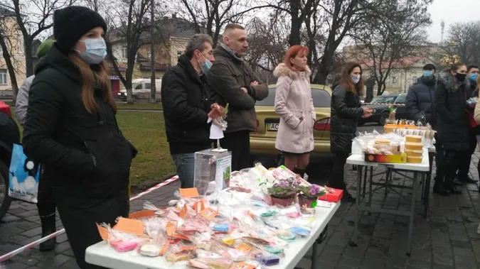 На ярмарку для лікування онкохворої волинянки зібрали 35 тисяч гривень