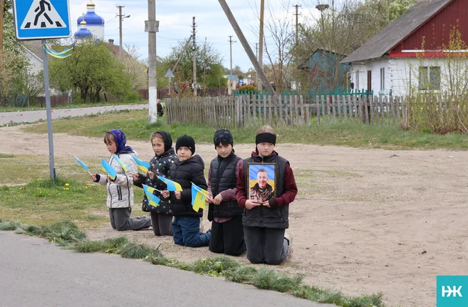 На Волині провели в останню дорогу Героя Володимира Ридчука (фото)
