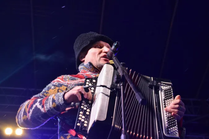 Скільки Луцьк заплатив за концерт Олега Скрипки
