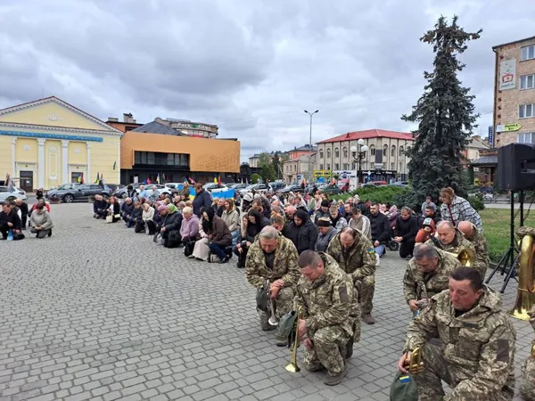 На Волині попрощалися із 30-річним морпіхом Михайлом Дудинцем (фото)