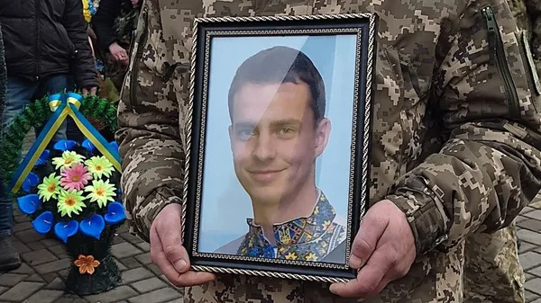 У Луцьку попрощалися з захисниками Ігорем Держаєм і Віталієм Ланшиним (фото)