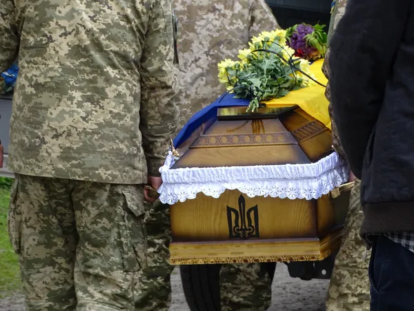 На Волині попрощалися з полеглим воїном Володимиром Кміном (фото)