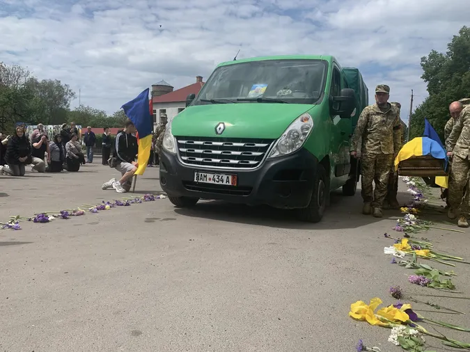 На Волині провели в останню путь Героя Олега Хайбу (фото)