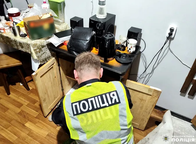 Лучани постачали наркотики в колонію на Рівненщині (фото)