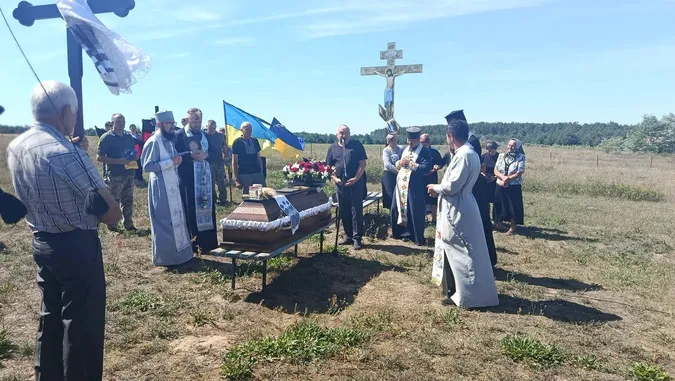На Волині в останню путь провели Захисника Василя Мотринчука (фото)