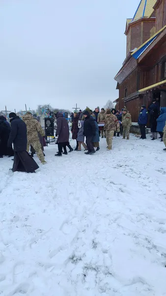 Був батьком шістьох дітей: на Волині попрощалися з захисником Віктором Калушем