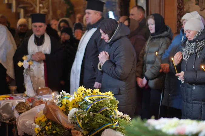 На Волині попрощались з Героєм Віталієм Сідельським (фото)
