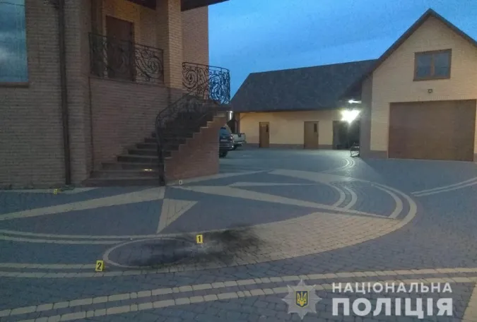 На подвір’я волинського депутата кинули гранату, – поліція розповіла деталі (фото)