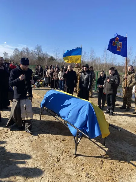 На Волині провели в останню дорогу Героя Віктора Маковецького (фото)