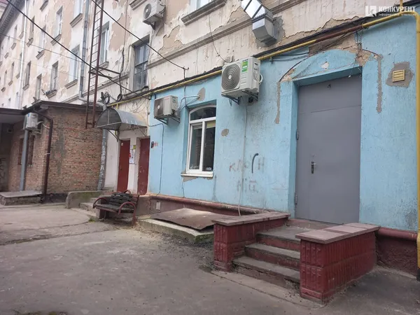 Як украсти підвал: у центрі Луцька «віджали» 170 квадратів пам'ятки (фото)