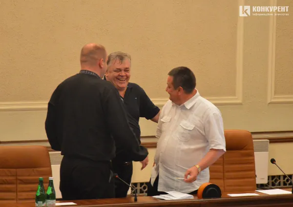 Як обирали нову голову Волиньради та хто потрапив «під роздачу» Кварцяного