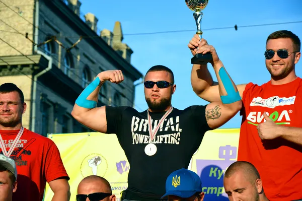 Pain and Gain: як у Луцьку богатирі били рекорди (фото, відео)
