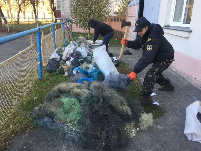 На Волині порізали 13 500 метрів риболовецьких сіток (фото)