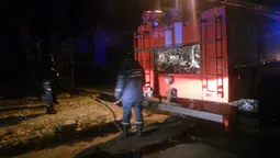 Під Луцьком в дворі судді згоріло авто (фото)