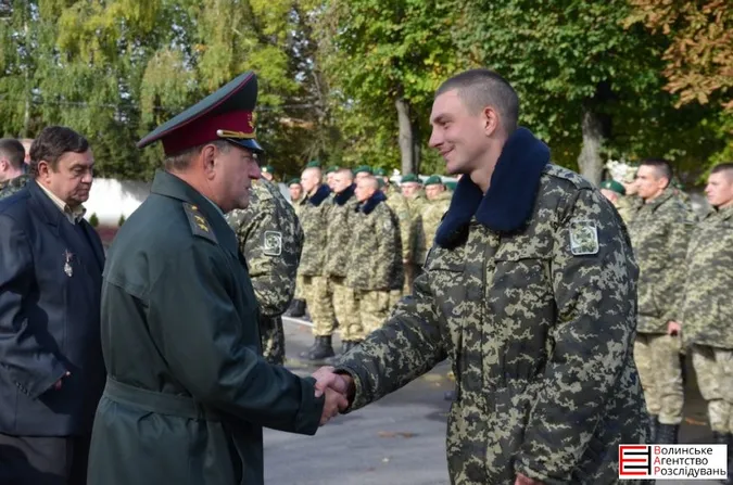 Як у Луцьку прикордонники святкують день Захисника України (фото)