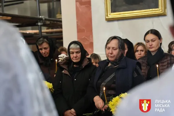 У Луцьку попрощалися з полеглими воїнами Володимиром Крачуновим та Валерієм Чайковським (фото)