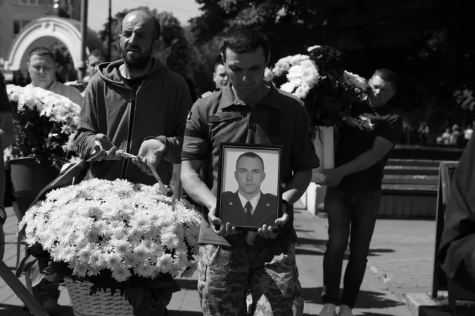 У Луцькій громаді провели в останню путь Героїв Дениса Угорова та Олега Скорупського