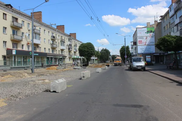 Відкриють у вересні: що коїться на перекритому проспекті Волі у Луцьку (фото)