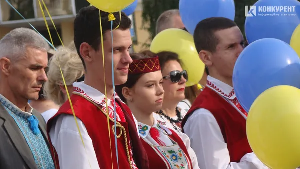 Над Волинню замайорів найбільший прапор (фото. відео)