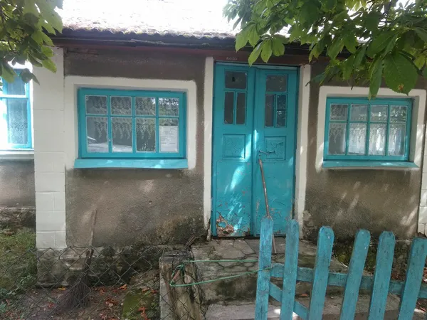 Без протоколів і з зачиненими дверима: як «запрацювали» виборчі дільниці на Волині