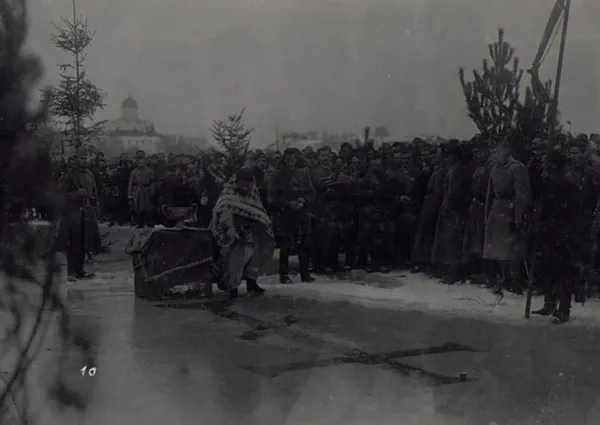 Православна служба на річці Луга, Володимир, 1917.