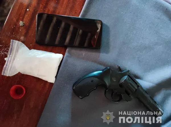 На Волині правоохоронці знешкодили групу наркоторговців (фото)