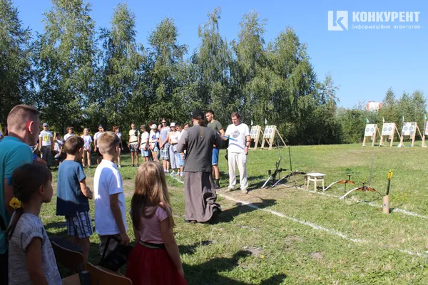 У Луцьку стартував перший чемпіонат міста зі стрільби з лука (ФОТО)