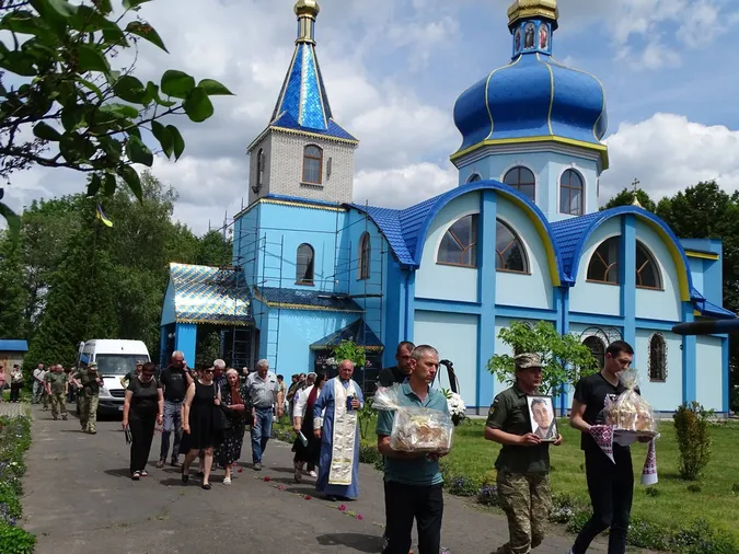 На Волині провели в останню дорогу молодого Героя Сергія Самолюка (фото)