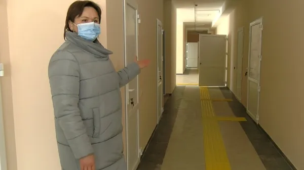 У Рожищі люди ходять в напівзруйновану амбулаторію, бо нову не можуть здати в експлуатацію