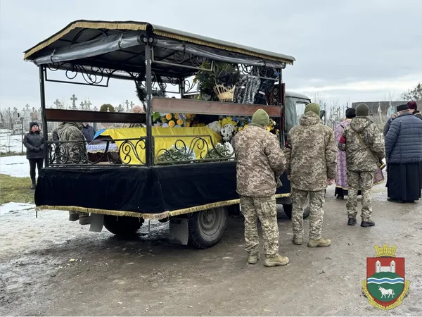 На Волині попрощалися з померлим військовим Олегом Тимофіюком (фото)