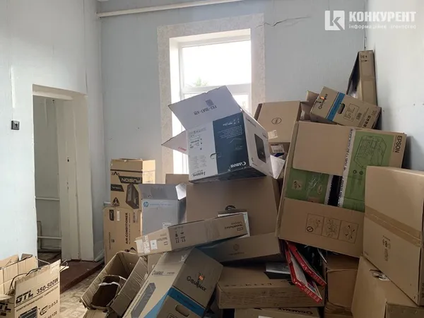Депутати Луцькради інспектували Гостинний двір Прайзлерів, в якому буде готель (фото, відео)
