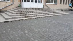 У Луцьку ремонтують центральний басейн 