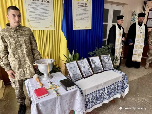 У Нововолинську відкрили меморіальні дошки полеглим випускникам ліцею №5 (фото)