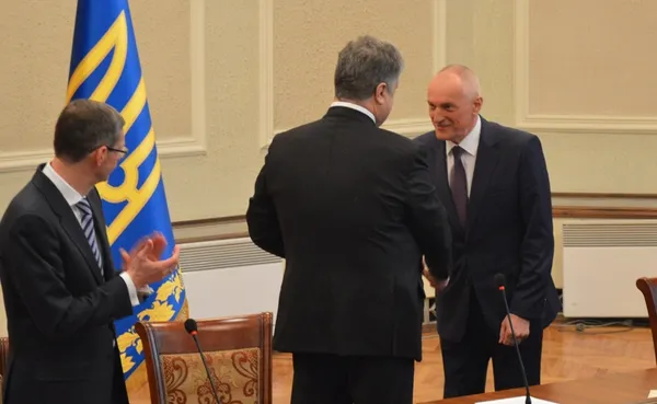 Як Порошенко трохи жорсткуватого намісника Волині представляв (фоторепортаж)