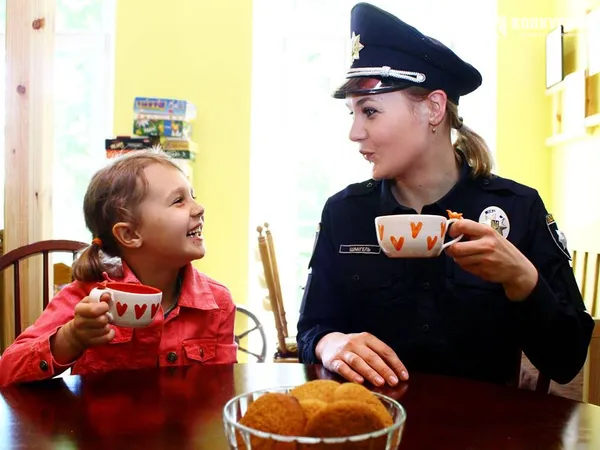 Луцькі мами-поліцейські взяли участь у фотосесії